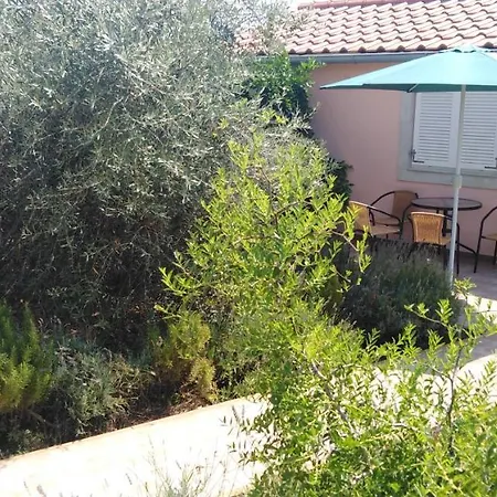 Toni Hébergement de vacances Ugljan